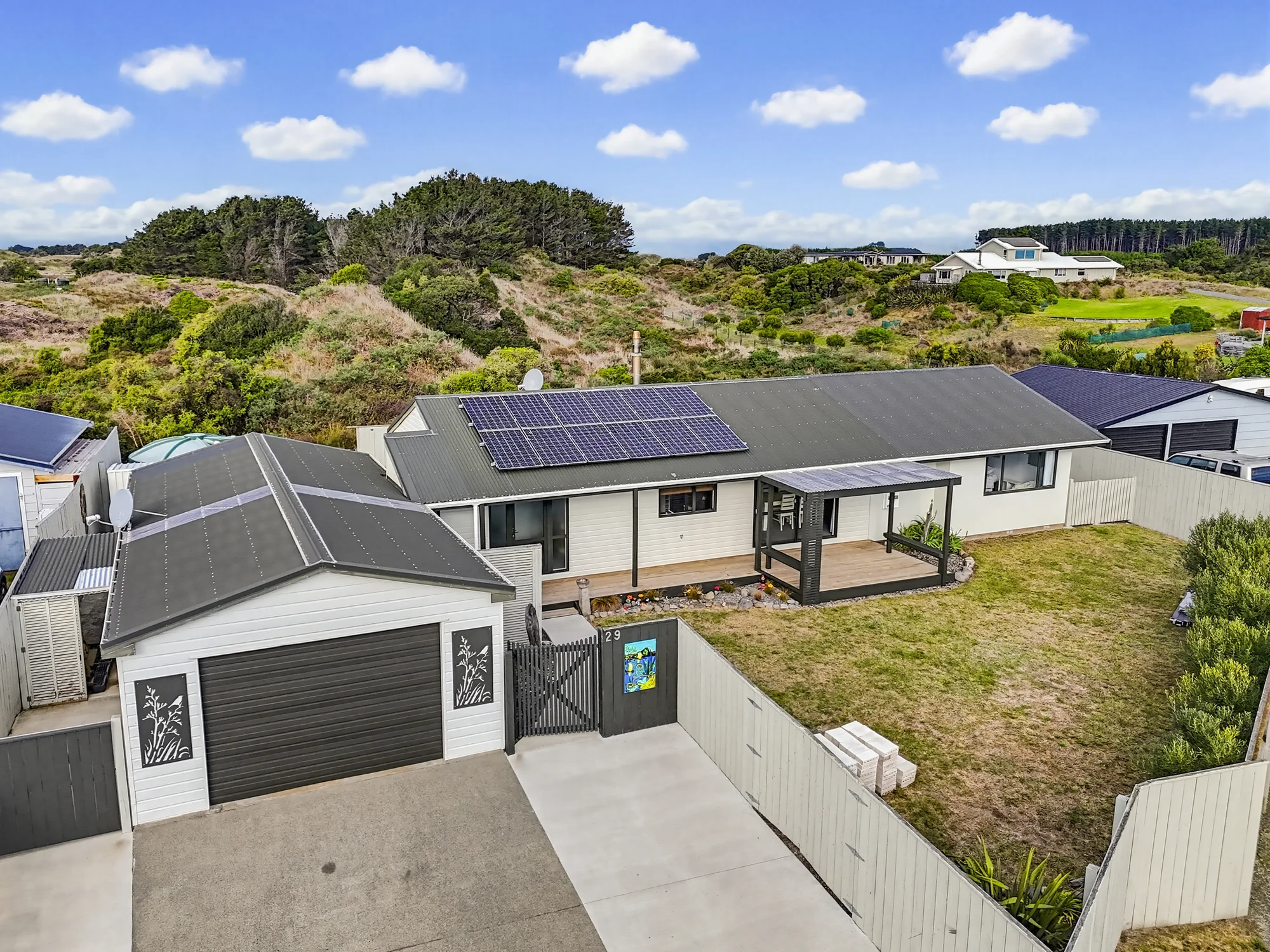 Waitarere Beach 3房  Holiday Home or Permanant Living at the Beach