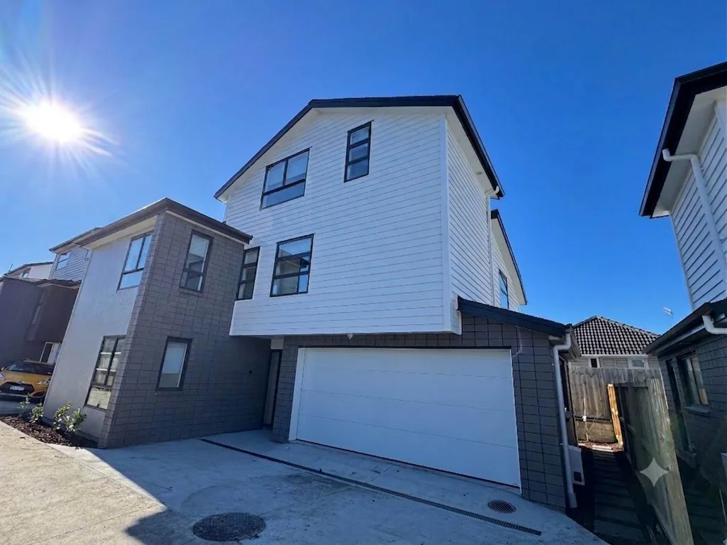 Marua Road, prime location