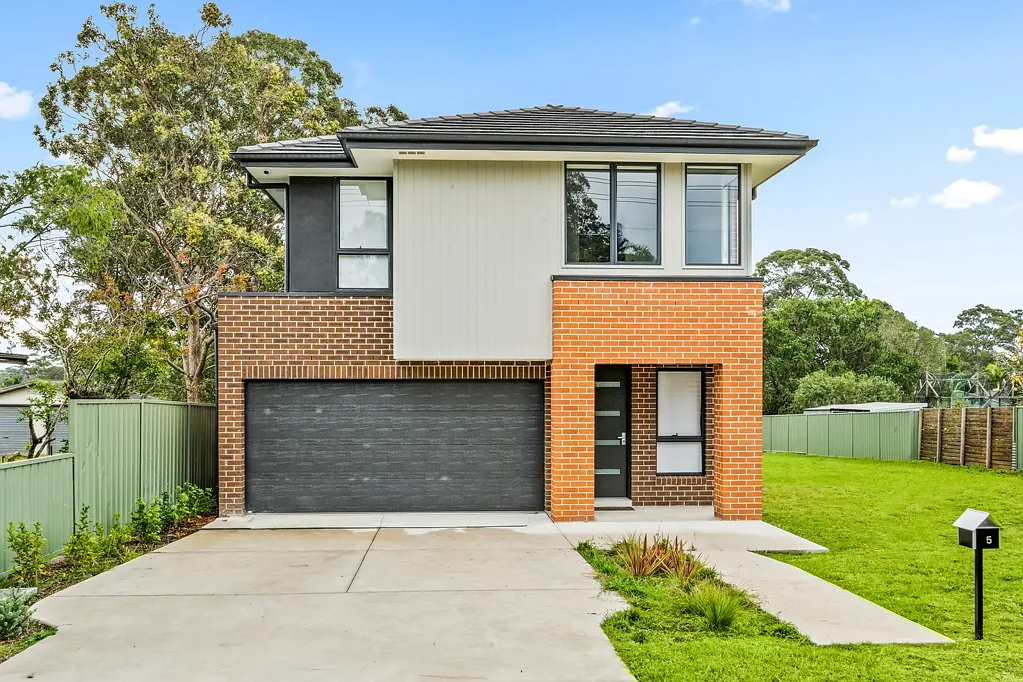 Erowal Bay 4房  COASTAL FAMILY OPPORTUNITY AWAITS