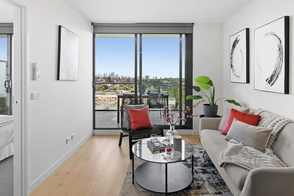 Brunswick West 2कमरा Stylish Serenity with Sweeping City Views