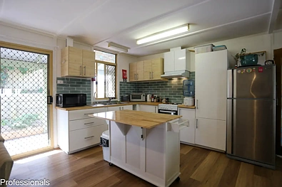 11 Johns Street, Sinclair, WA 6450, 3 Bedrooms, 1 Bathrooms, House