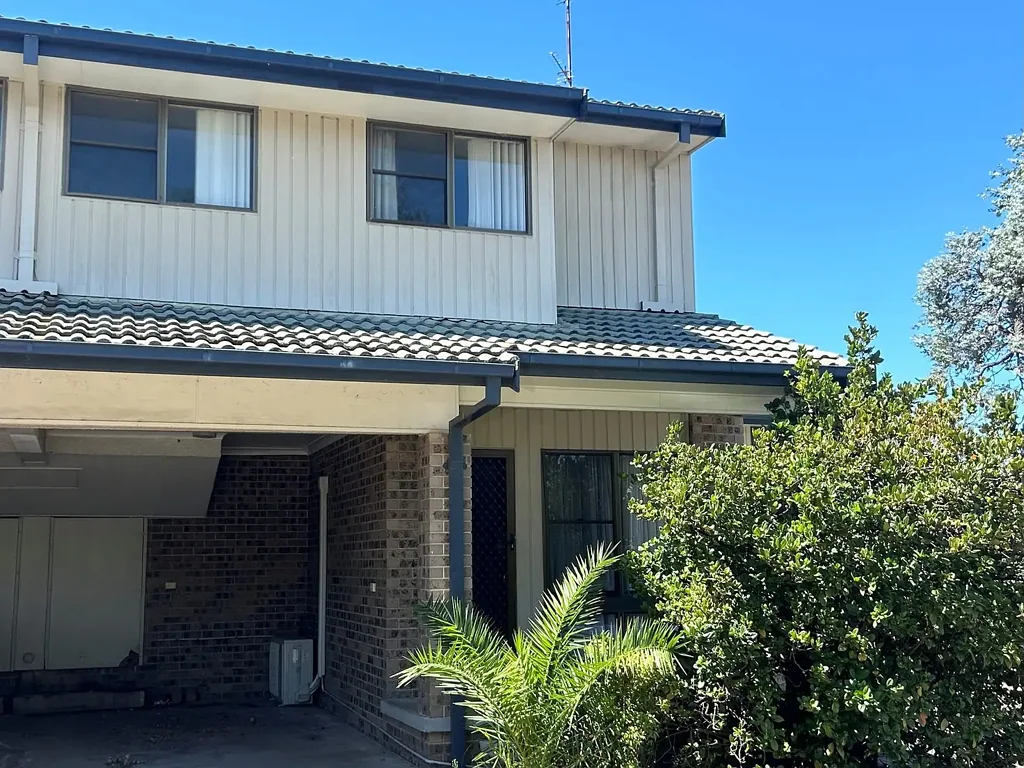 Fully Furnished Three-Bedroom Townhouse
