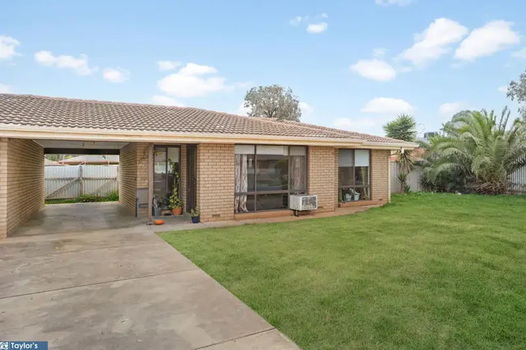 Parafield Gardens 2બેડરૂમ A Top Spot for First Home or Investment