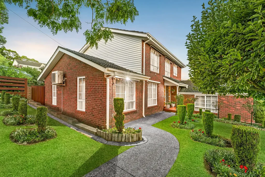 19 Lynnwood Parade, Templestowe Lower, VIC 3107
