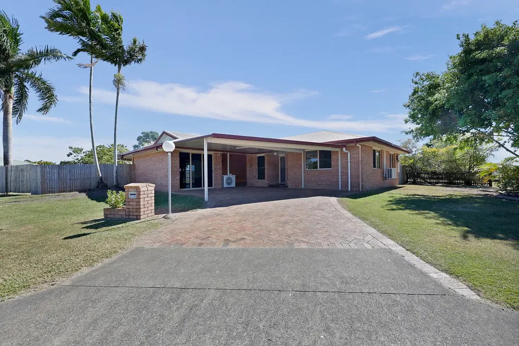 Beaconsfield 4房  Stylishly Refreshed Family Home with Room for Everyone