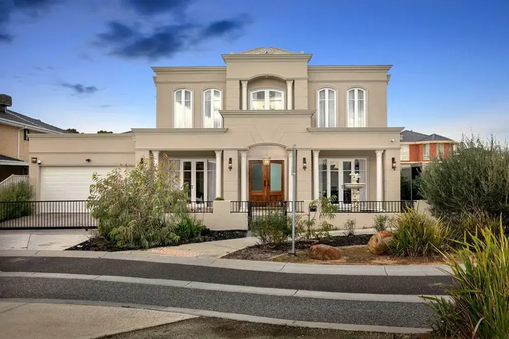 Springvale 5બેડરૂમ Timeless French Charm Meets Modern Family Luxury