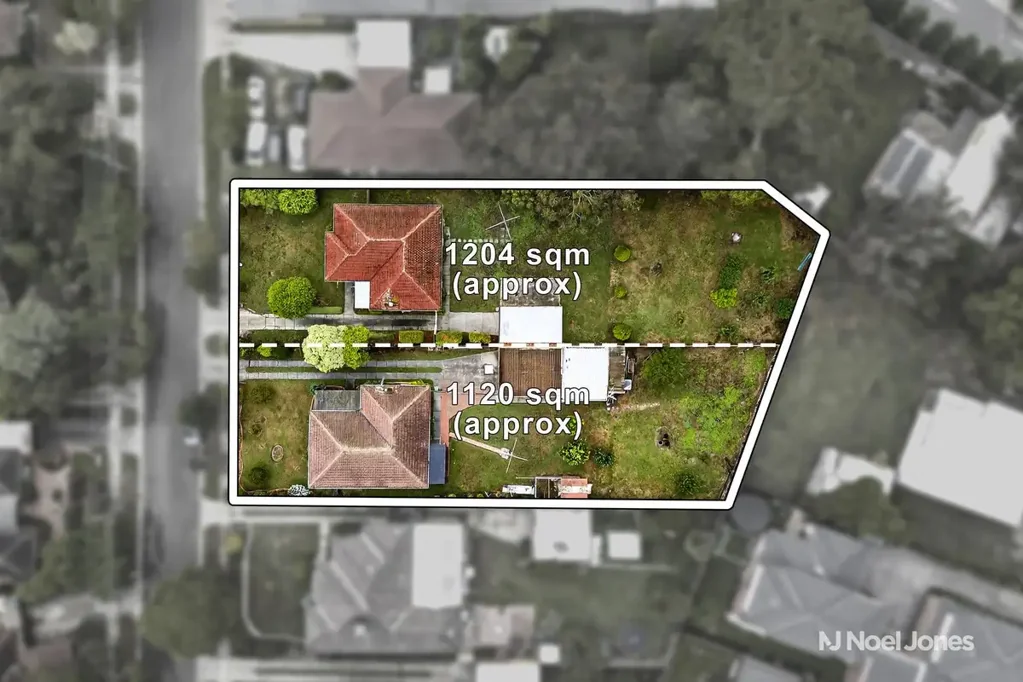 Croydon 6房 两处相邻物业 2324sqm合并土地 核心区域潜力 豪华联排别墅开发机会 优质学校步行可达 生活方式便利 连接Mullum Mullum Creek Trail 宽敞后院娱乐空间 罕见开发机会 Rare Side-by-Side Development Opportunity – 2,324sqm (approx.)