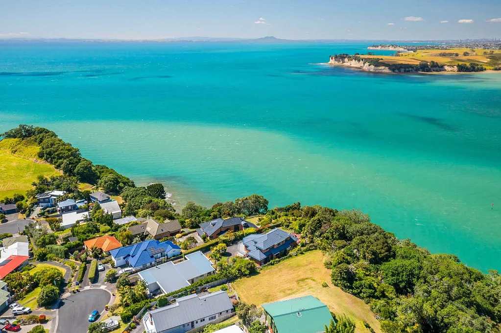 Arkles Bay  Choose Your View