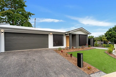Redlynch 4 Bedroom Bel Plas - A Beautiful Place To Live! Redlynch