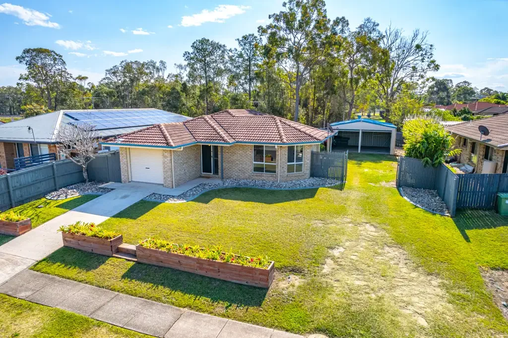 Caboolture 3房 Caboolture 黄金地段的便利生活 Convenience in a Prime Caboolture Location