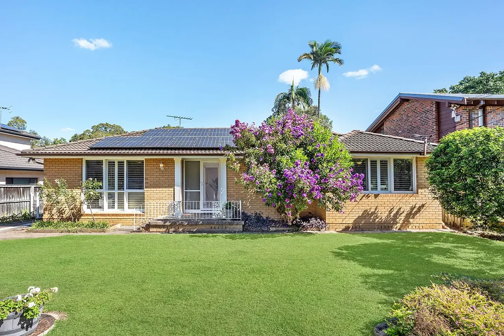 Readymade Family Retreat in Quiet yet Central Cul-De-Sac Address