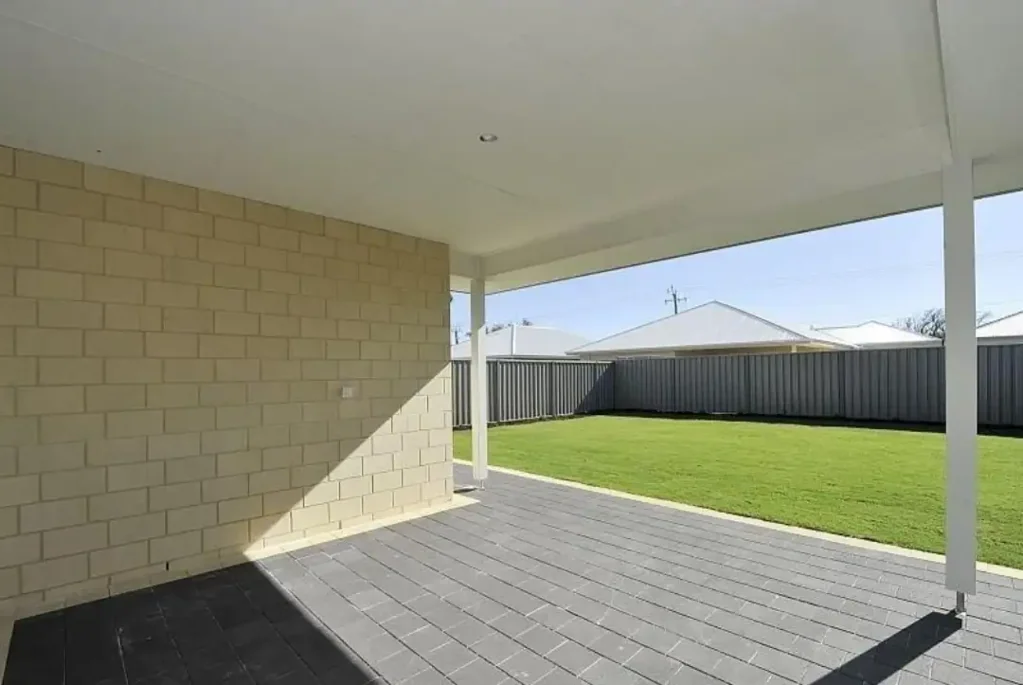4 Vaucluse Way, Coodanup, WA 6210