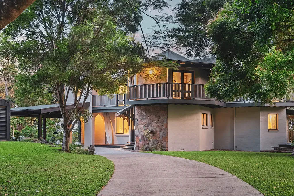 Brunswick Heads 4ห้องนอน Rainforest Retreat Set on Acres of Secluded Tranquillity with Ocean Views