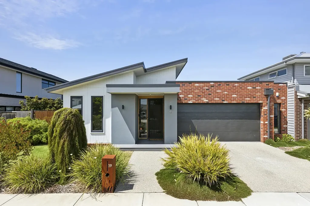 Armstrong Creek 4બેડરૂમ Ex- Display home in the heart of Anchoridge!