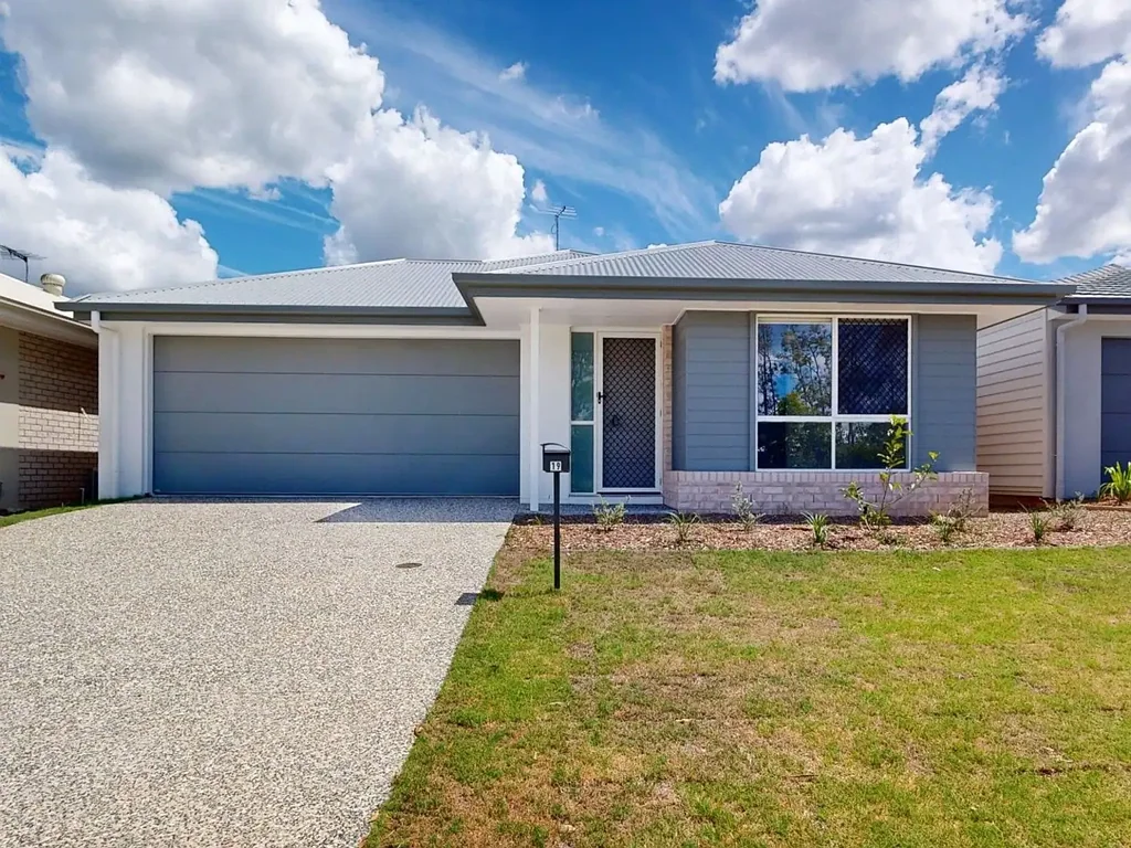 ONE WEEKS FREE RENT! - Spacious and Stylish 4 Bedroom House for lease
