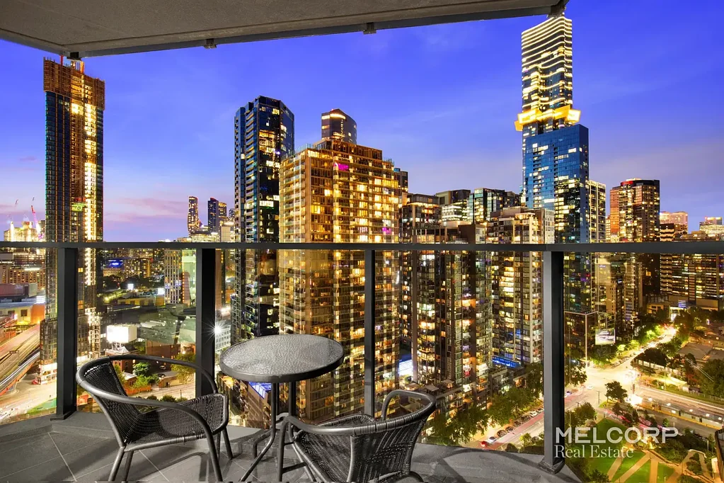 Southbank 2 Bedroom Elevated Elegance, North Facing with City Views