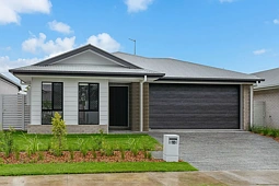 18 Oakbank Circuit, Burpengary East