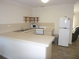 3/37 Sylvester Street, Coolgardie