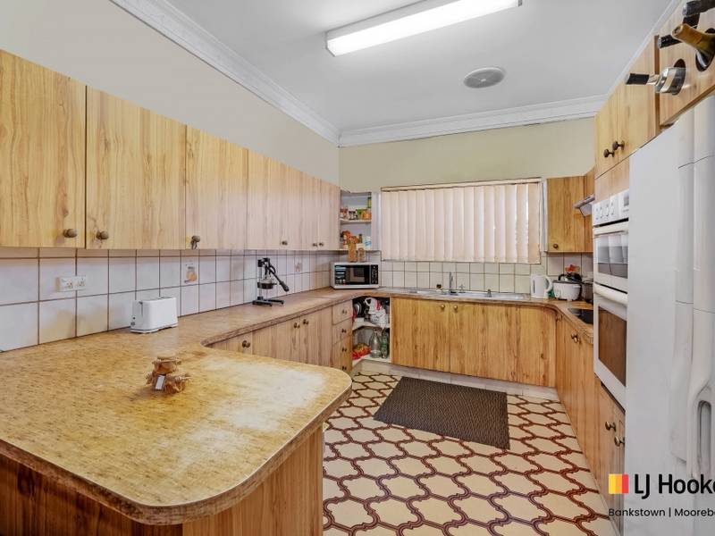 8 MIMOSA RD, GREENACRE NSW 2190, 0 chambres, 0 salles de bain, House