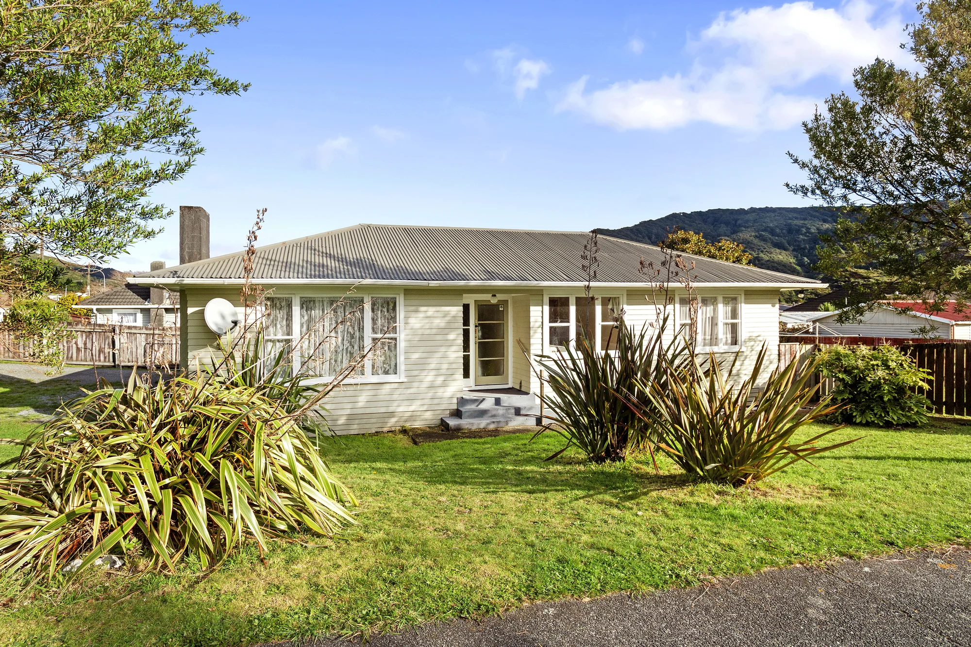 Wainuiomata 3غرفة نوم Potential Plus!