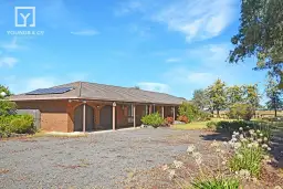 345 Coach Rd, Kialla East