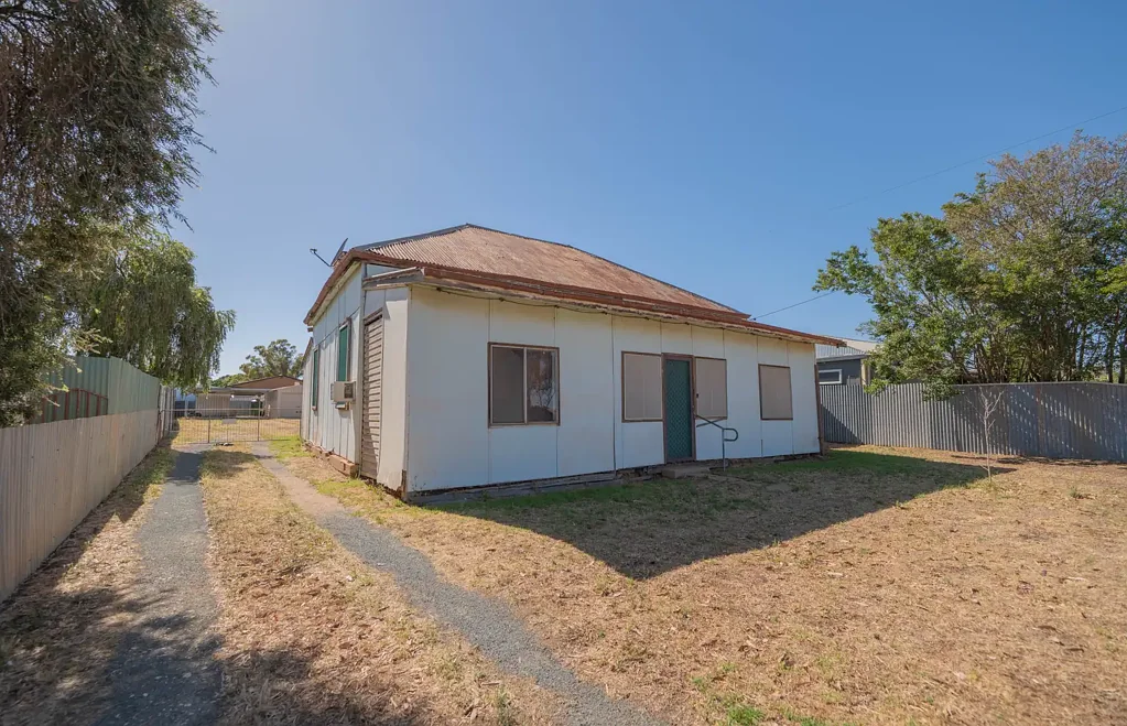 73 Forbes Road, Parkes, NSW 2870