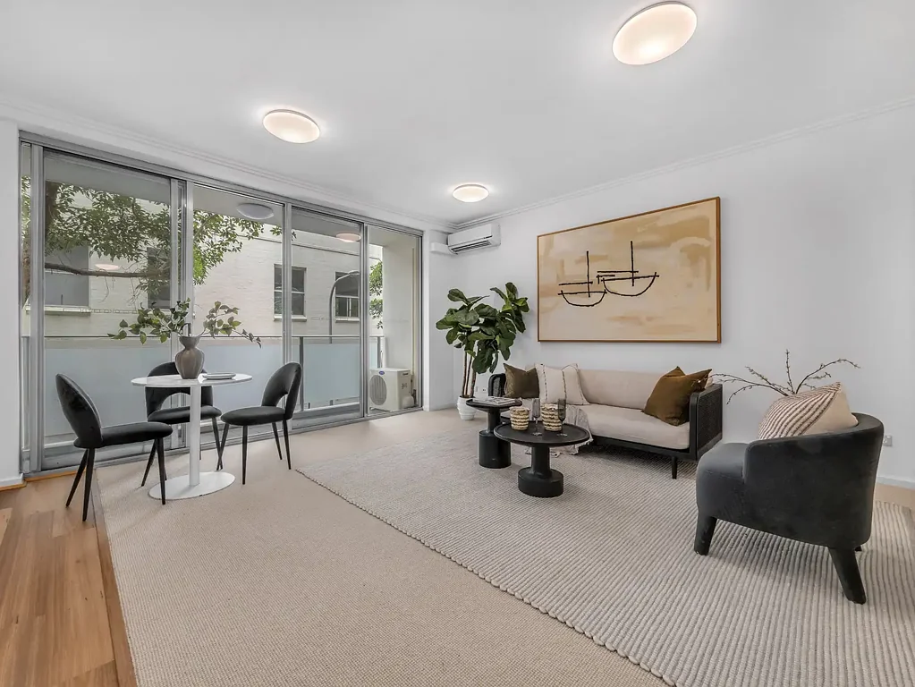 Redfern 1침실 Final Opportunity - sunbathed apartment of relaxed spacious interior design at Moreton By The Park