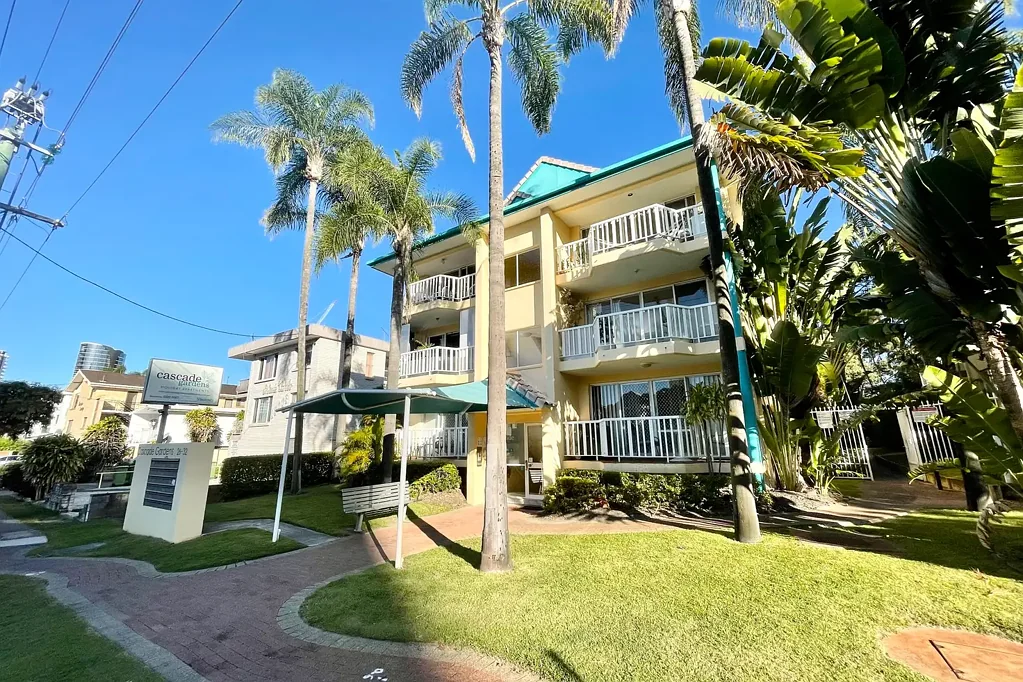 Surfers Paradise 2房  Central Renovated apartment in Prestigous Monaco Street
