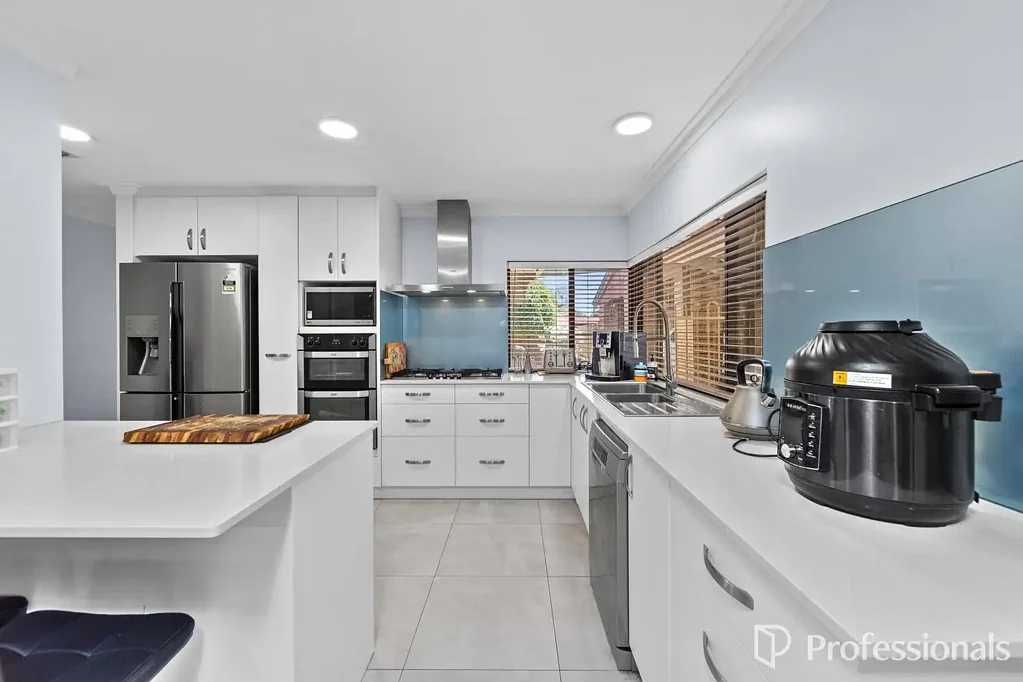 Willetton 4 Slaapkamer Fully Renovated Negotiating now
