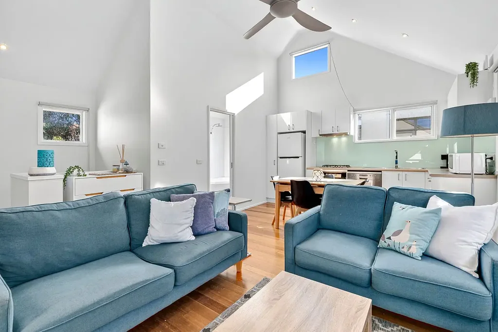 Ocean Grove 3 Bedroom Coastal Retreat Just Steps from Beaches and local shops