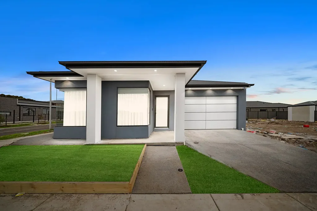 18 Adriana Street, Mickleham, VIC 3064