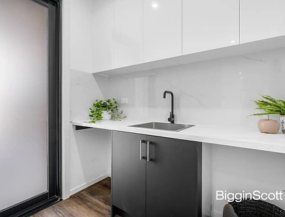 1/2 Mossfield Avenue, Ferntree Gully, East Melbourne, 4 कमरे, 3 बाथरूम, Townhouse