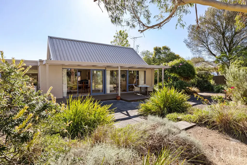 14 Kotor Close, Mount Martha, VIC 3934