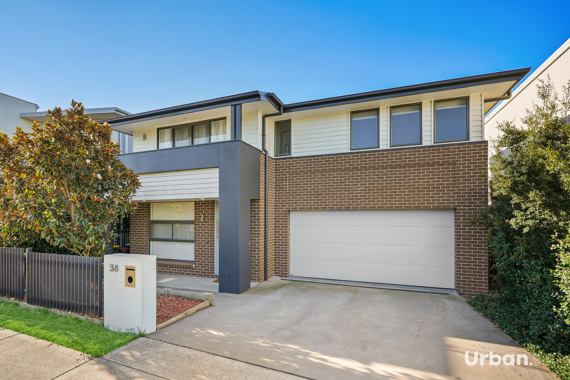 38 INDIGO CR, DENHAM COURT NSW 2565, 0 rūma, 0 rūma horoi, House