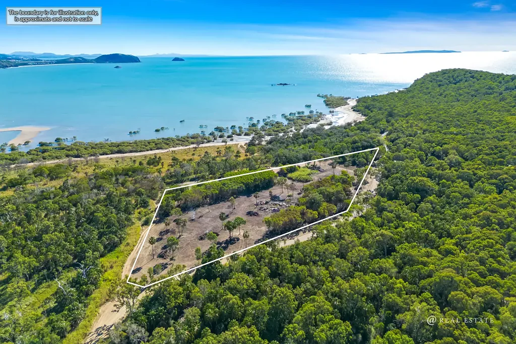 Emu Park  Rare Beachfront Acreage