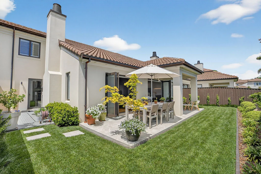 Karaka 4Kwarto Timeless Elegance, Masonry Tuscan Villa