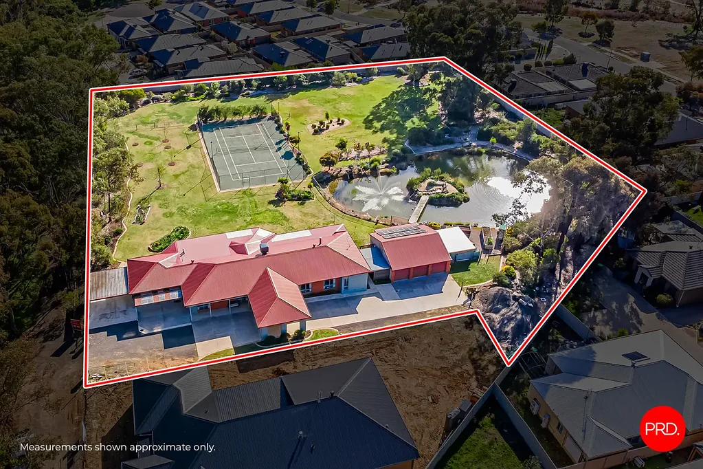 Kangaroo Flat 4ਬੈੱਡਰੂਮ Expansive Family Home with Subdivision Potential
