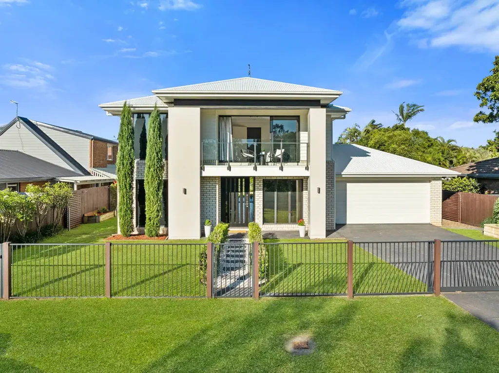 Victoria Point 4침실 SPACIOUS MODERN FAMILY HOME WITH WATER VIEWS