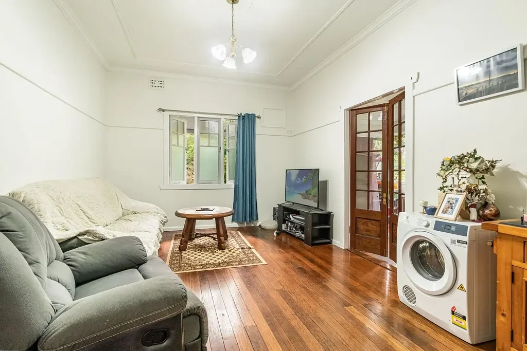 East Lismore 2 Bedroom Great Potential