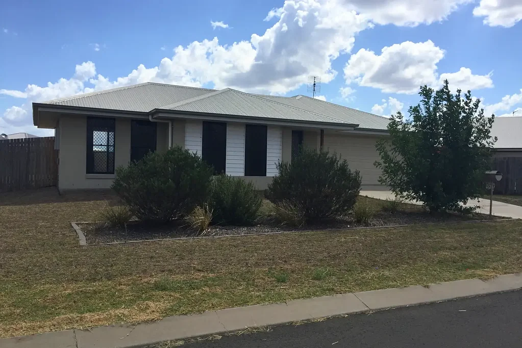 Dalby 4 Slaapkamer Modern Family Home with Investor Appeal!