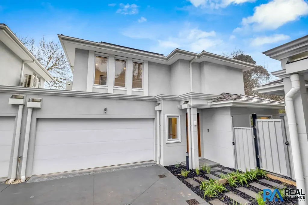 For LEASE: Ringwood | 4 Bed + 2 Bath + 2 Car | Elegant Family Comfort in a Premier Ringwood Setting
