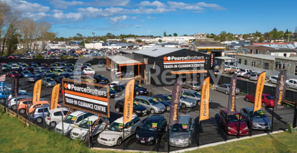 Manurewa Full Exposure Yard/Warehouse | Billboard Included