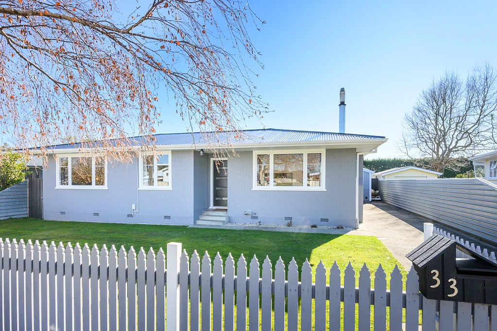 33 Benmore Avenue, Cloverlea, Palmerston North, Manawatu-Wanganui
