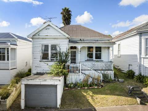 Grey Lynn 5房 1907年经典别墅，独特历史韵味，​投资与翻新双重机会！ Auction brought forward | Professionals
