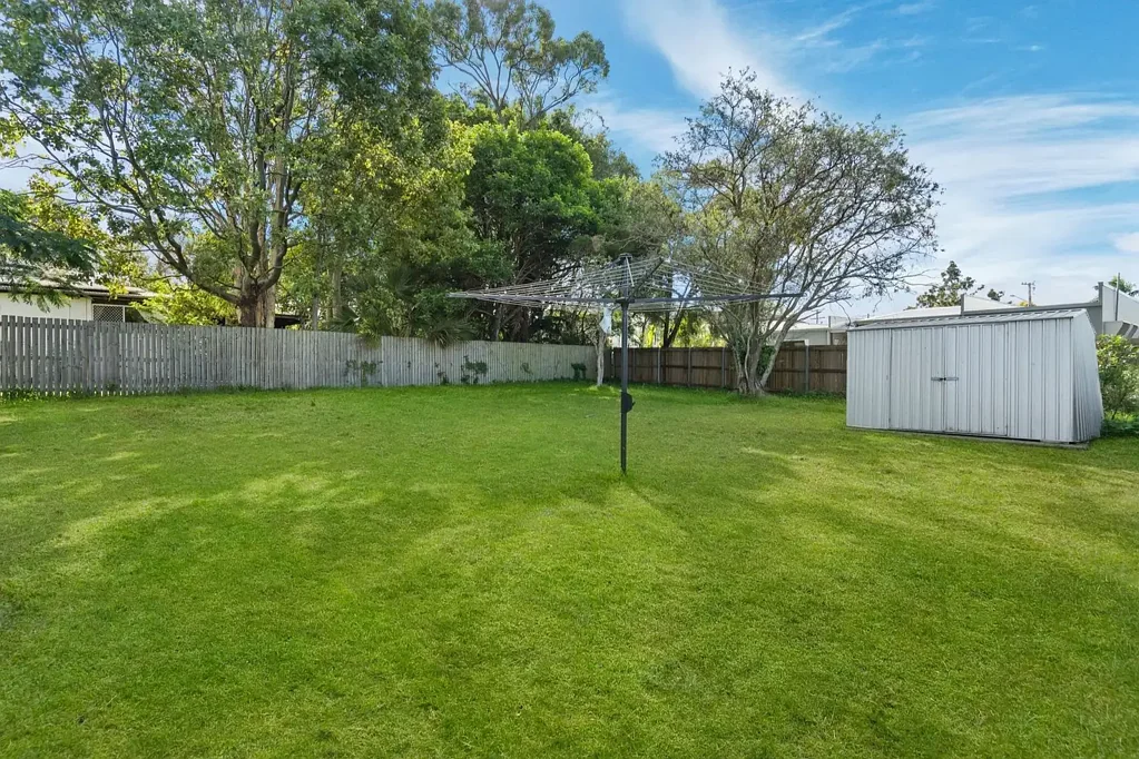 Crestmead 4Zimmer Effortless Family Living with Space, Comfort, and Functionality