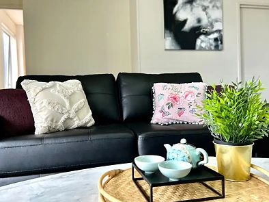 Carlingford 2બેડરૂમ Modern 2-Bed 2-Bath Apartment in Prime Carlingford