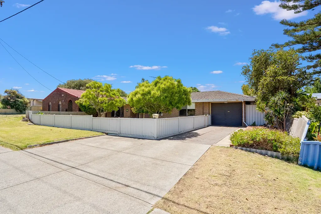 76 Wyeree Road, Mandurah, WA 6210