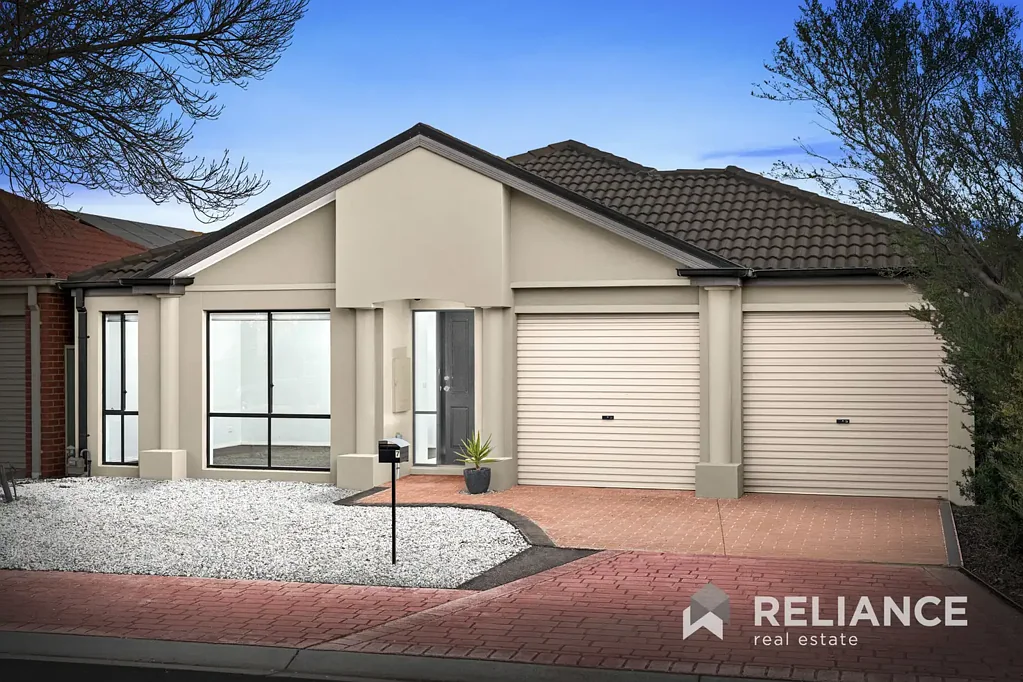 Point Cook 3Zimmer Freshly Upgraded | North-Facing & Low-Maintenance | Move-In Ready