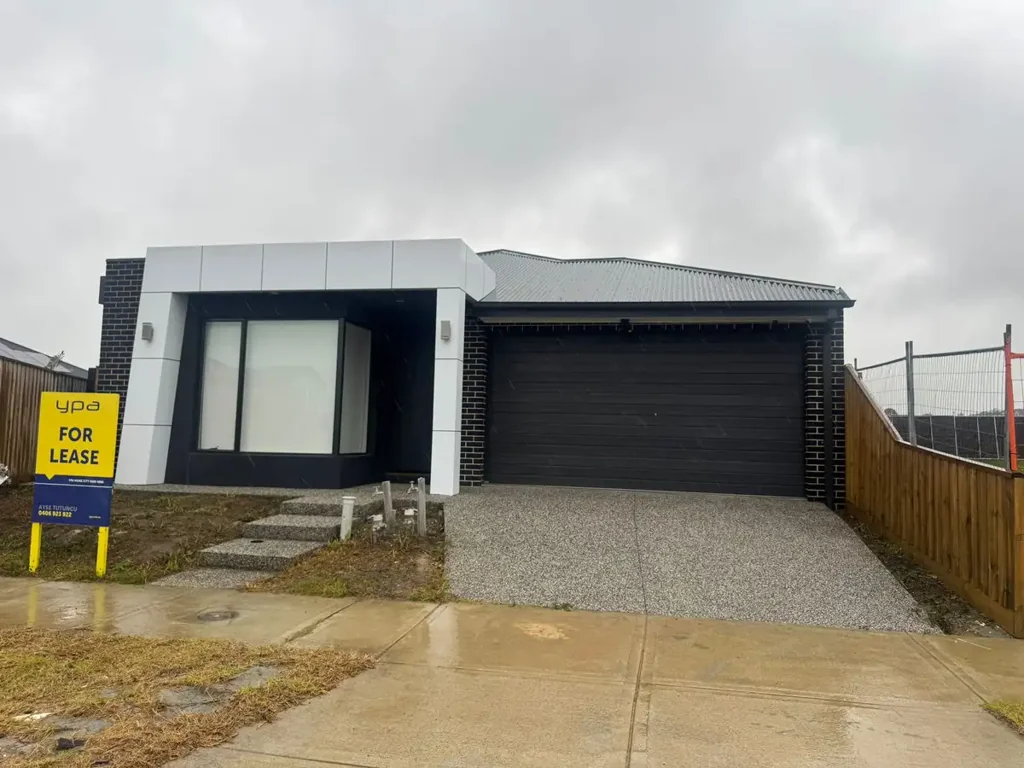 Brand new home on Tangelo Street, located in Mickleham.