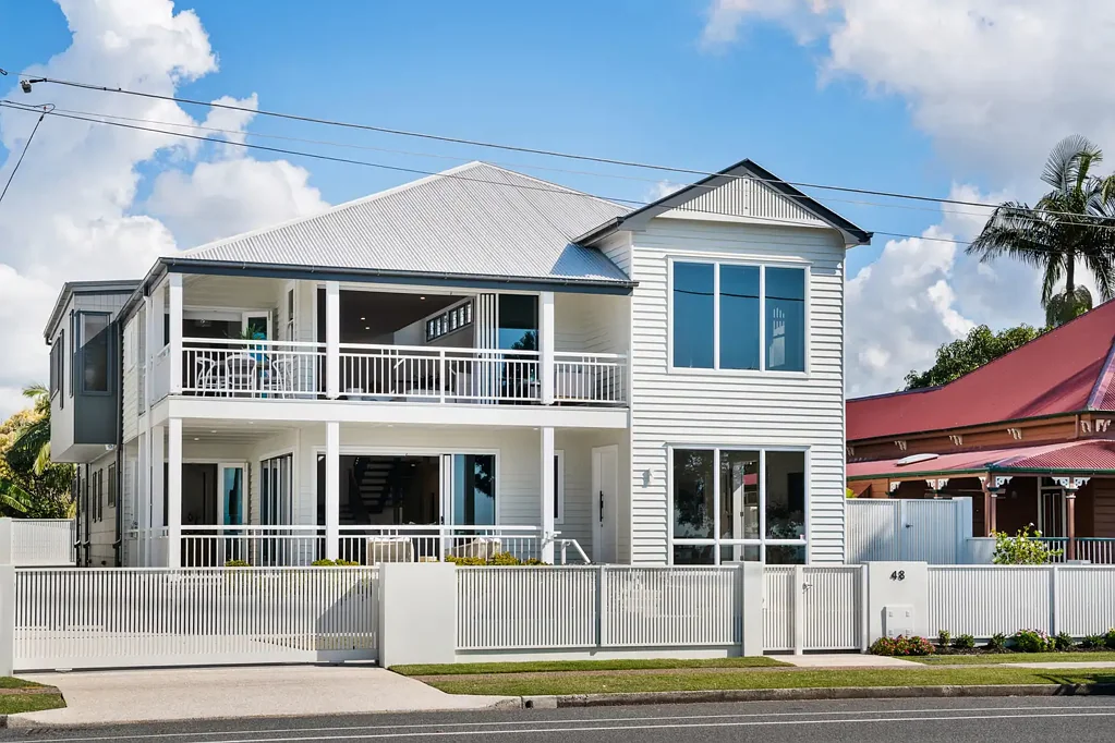Sandgate 5 Bedroom Unmatched Waterfront Elegance and Lifestyle